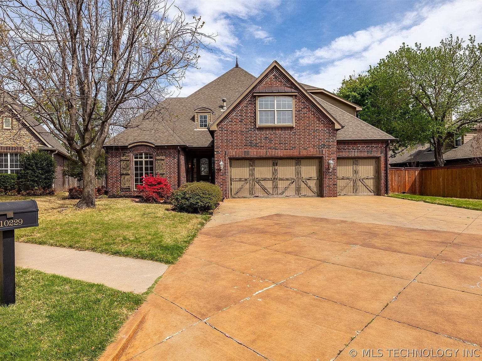 10229 S 86th East Ave Tulsa, OK 74133  | Single Family