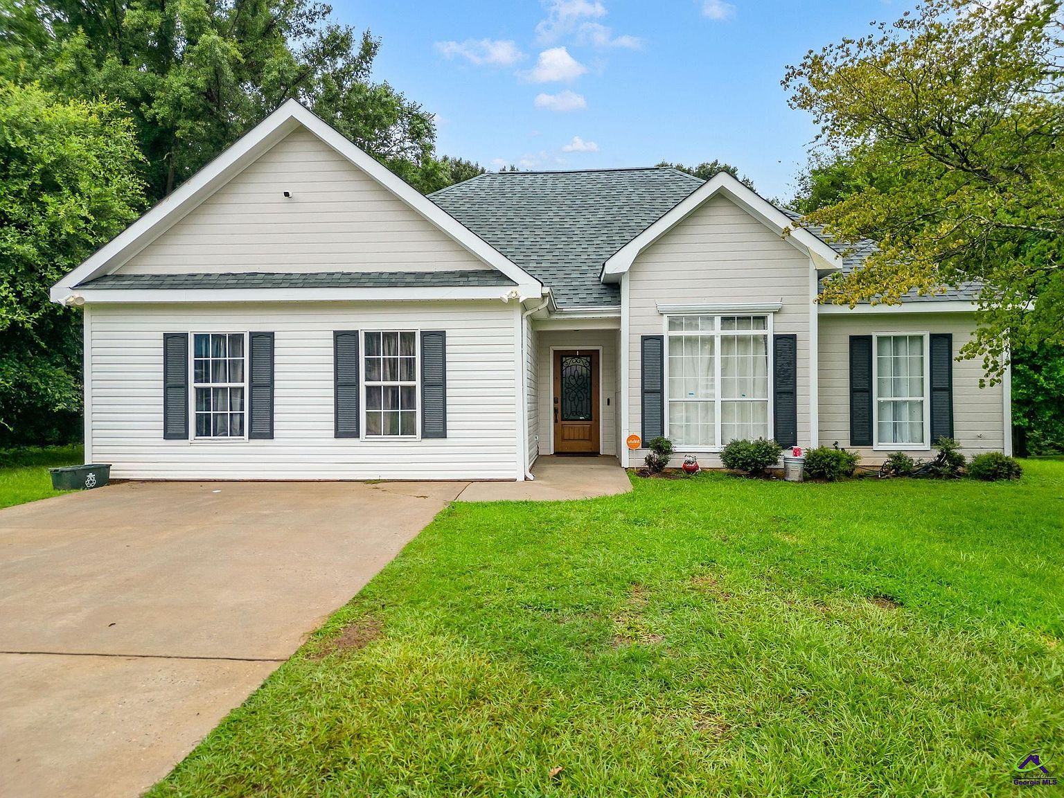 211 Crakston Ct Bonaire, GA 31005 - Thumbnail 2