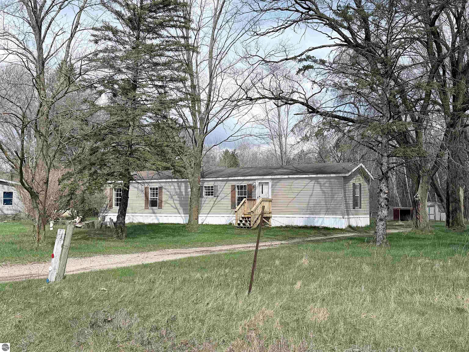 6542 N Geneva Rd Coleman, MI 48618  | New build