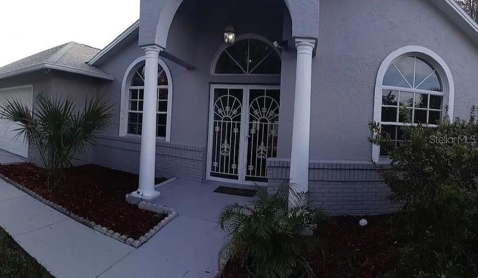 2 Seagirt Ct Palm Coast, FL 32164  | Single Family