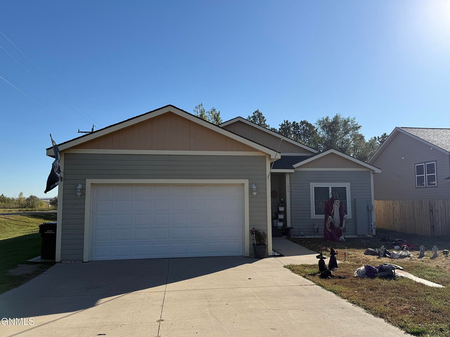 1604 E Pheasant Ridge Dr Watford City, ND 58854 - Thumbnail 2
