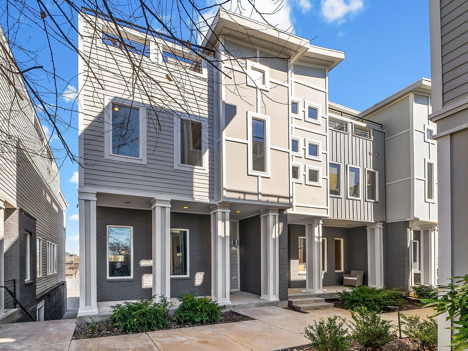 1240 2nd Ave S APT 10 Nashville, TN 37210 - Thumbnail 2