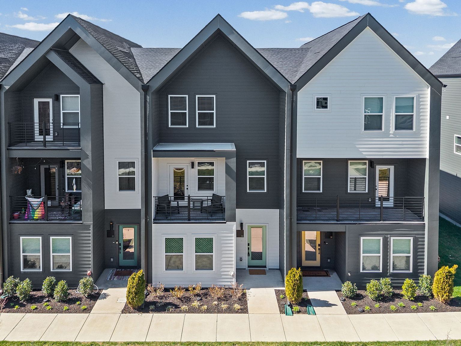 550 Markham St Unit 33 Nashville, TN 37214  | Single Family