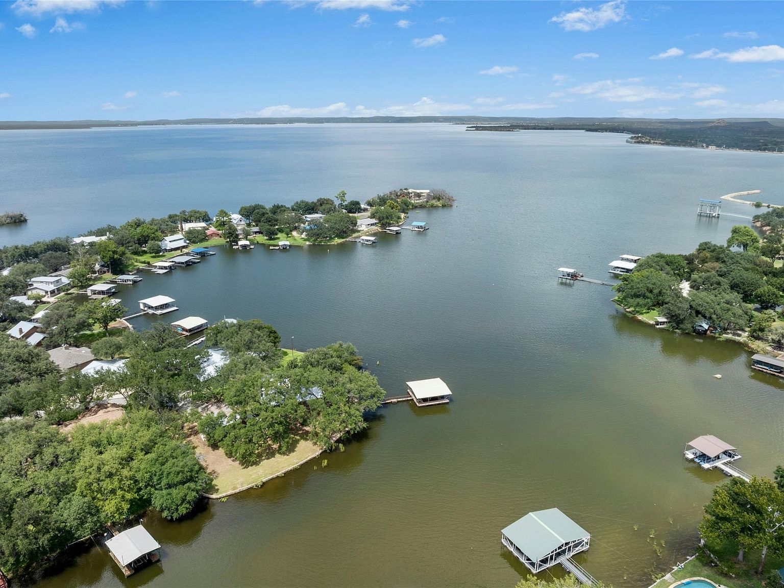 110 Island Lodges Ln Buchanan Dam, TX 78609 - Thumbnail 2