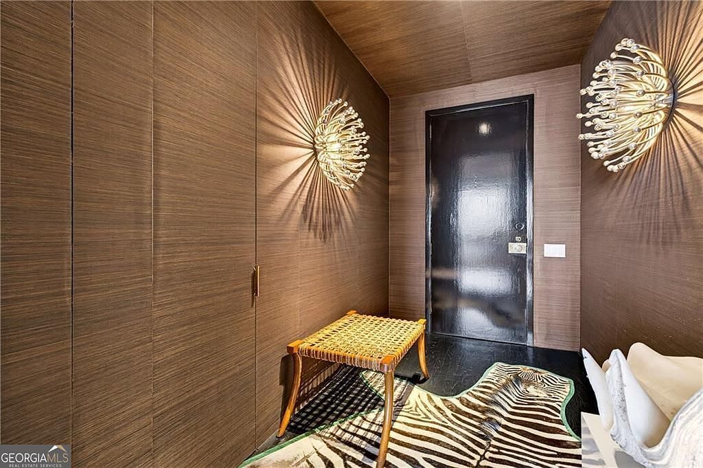 2575 Peachtree Rd NE APT 18C Atlanta, GA 30305 - Thumbnail 2