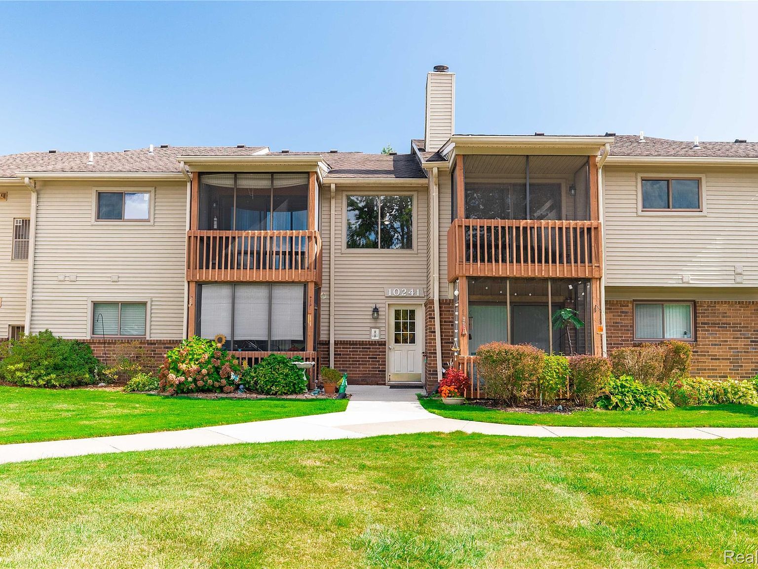 10241 Nancys Blvd APT 56 Grosse Ile, MI 48138 - Thumbnail 2