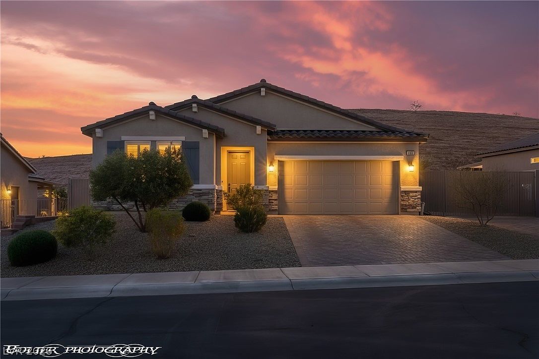 946 Overlook Ln Mesquite, NV 89027 - Thumbnail 2