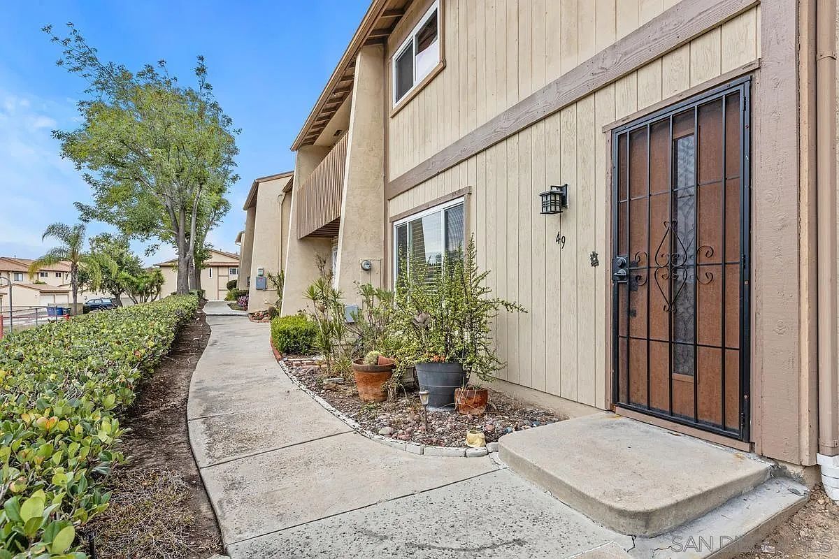 5800 Lake Murray Blvd UNIT 49 La Mesa, CA 91942 - Thumbnail 2