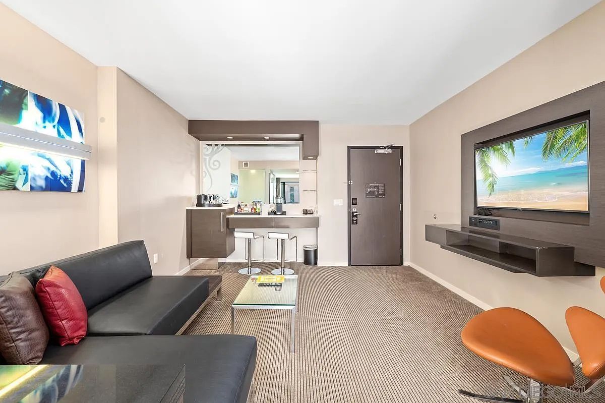 207 5th Ave #1043 San Diego, CA 92101 - Thumbnail 2