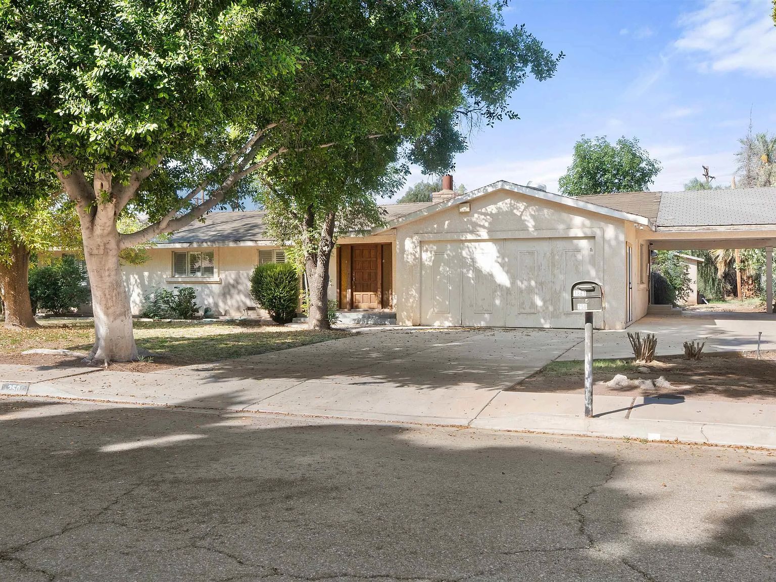 250 S Santa Rosa Ave El Centro, CA 92243  | Single Family