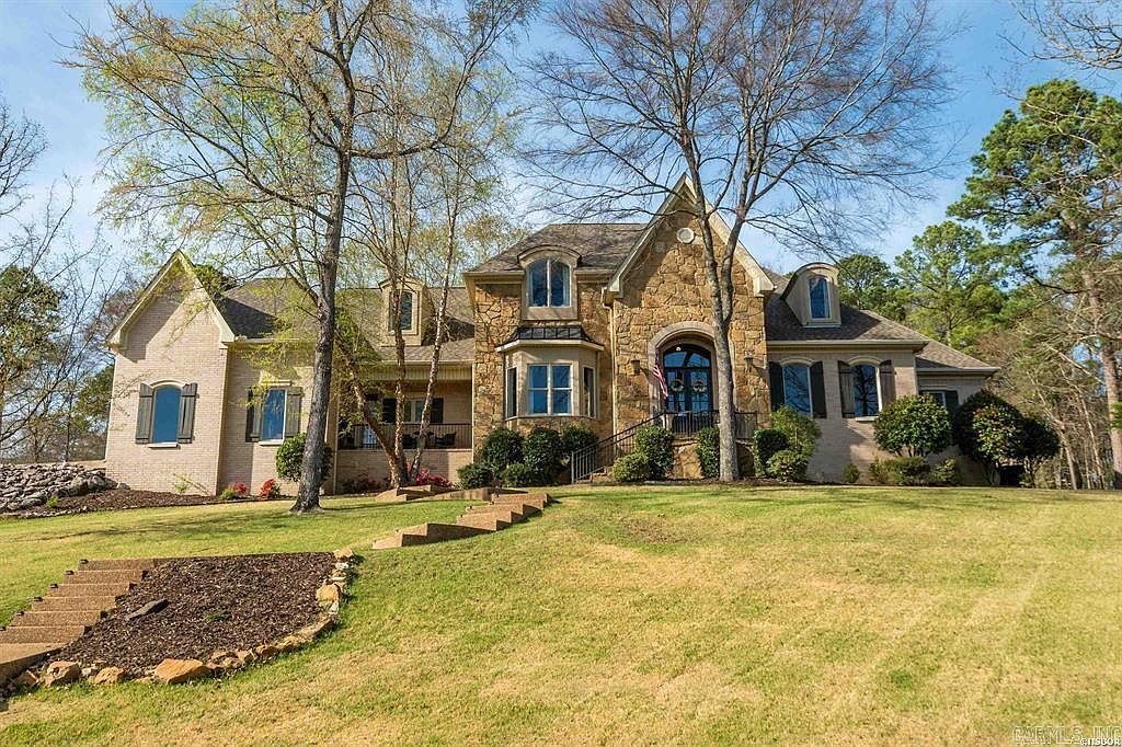 302 Oak Shores Cir Hot Springs, AR 71913  | Single Family