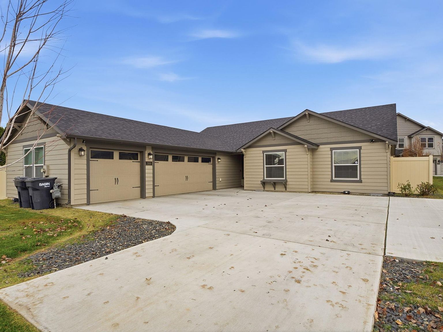 3910 Curtis Dr West Richland, WA 99353 - Thumbnail 2