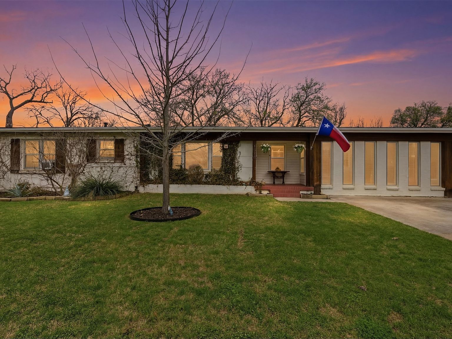1218 Warden St Benbrook, TX 76126 - Thumbnail 2