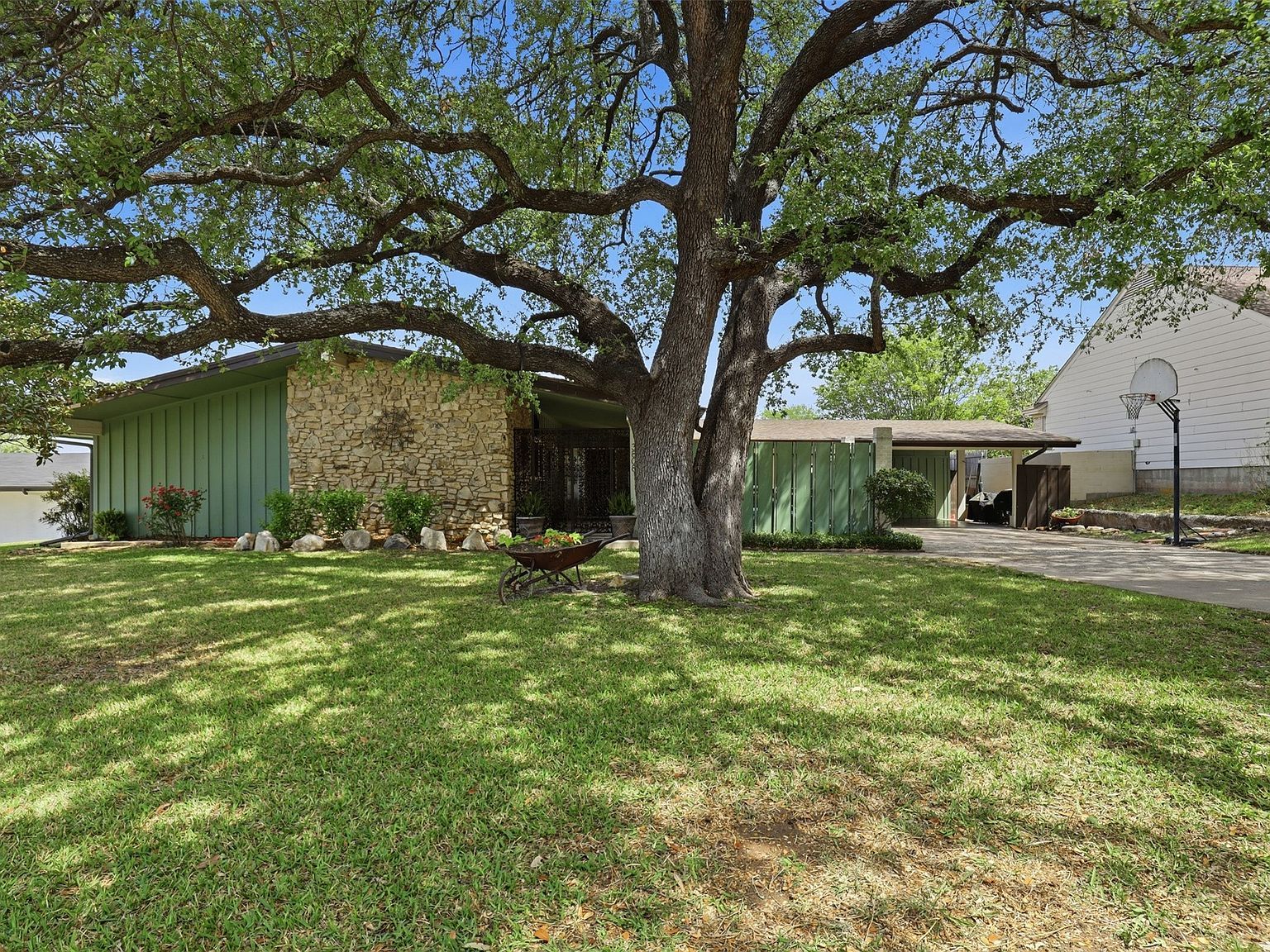 3808 Kimberly Ln Fort Worth, TX 76133 - Thumbnail 2