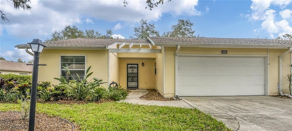 4021 Oakhurst Dr #3121 Sarasota, FL 34233 - Thumbnail 2