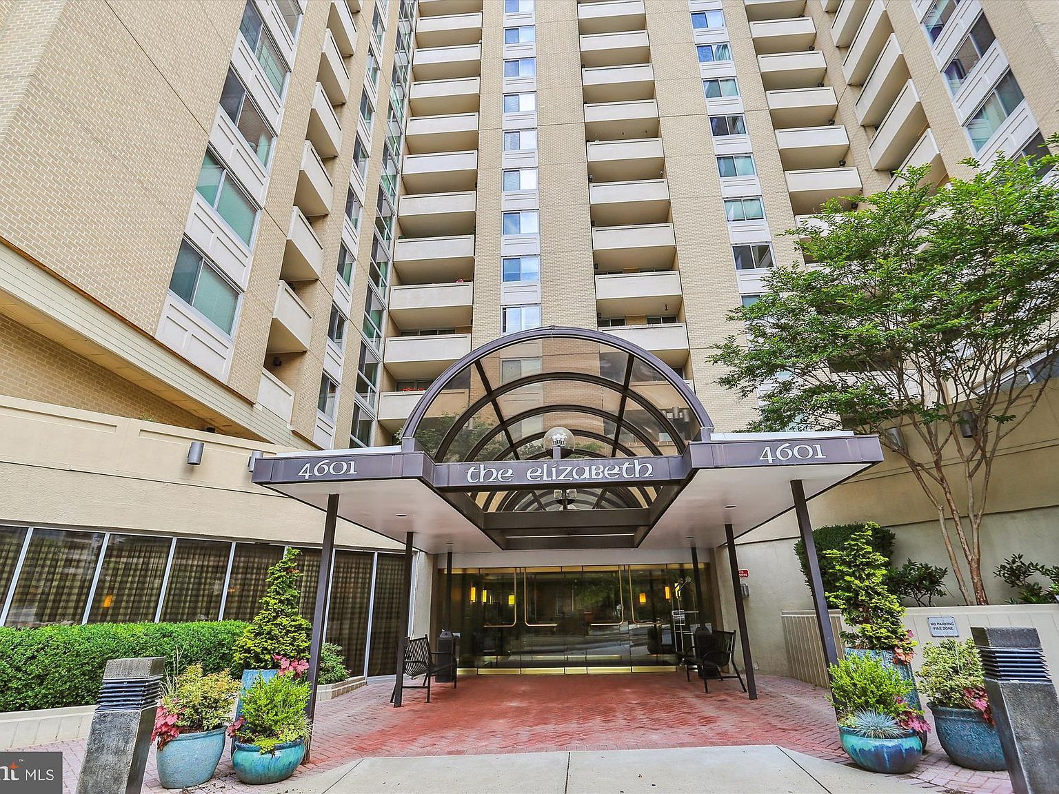 4601 N Park Ave APT 604 Chevy Chase, MD 20815 - Thumbnail 2