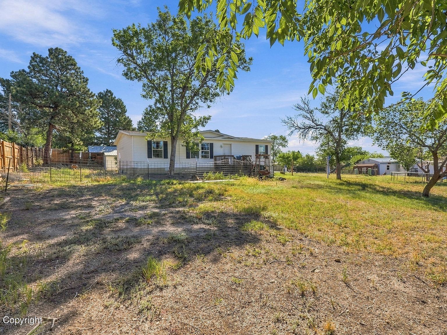 727 N Wood St Newcastle, WY 82701, 82701