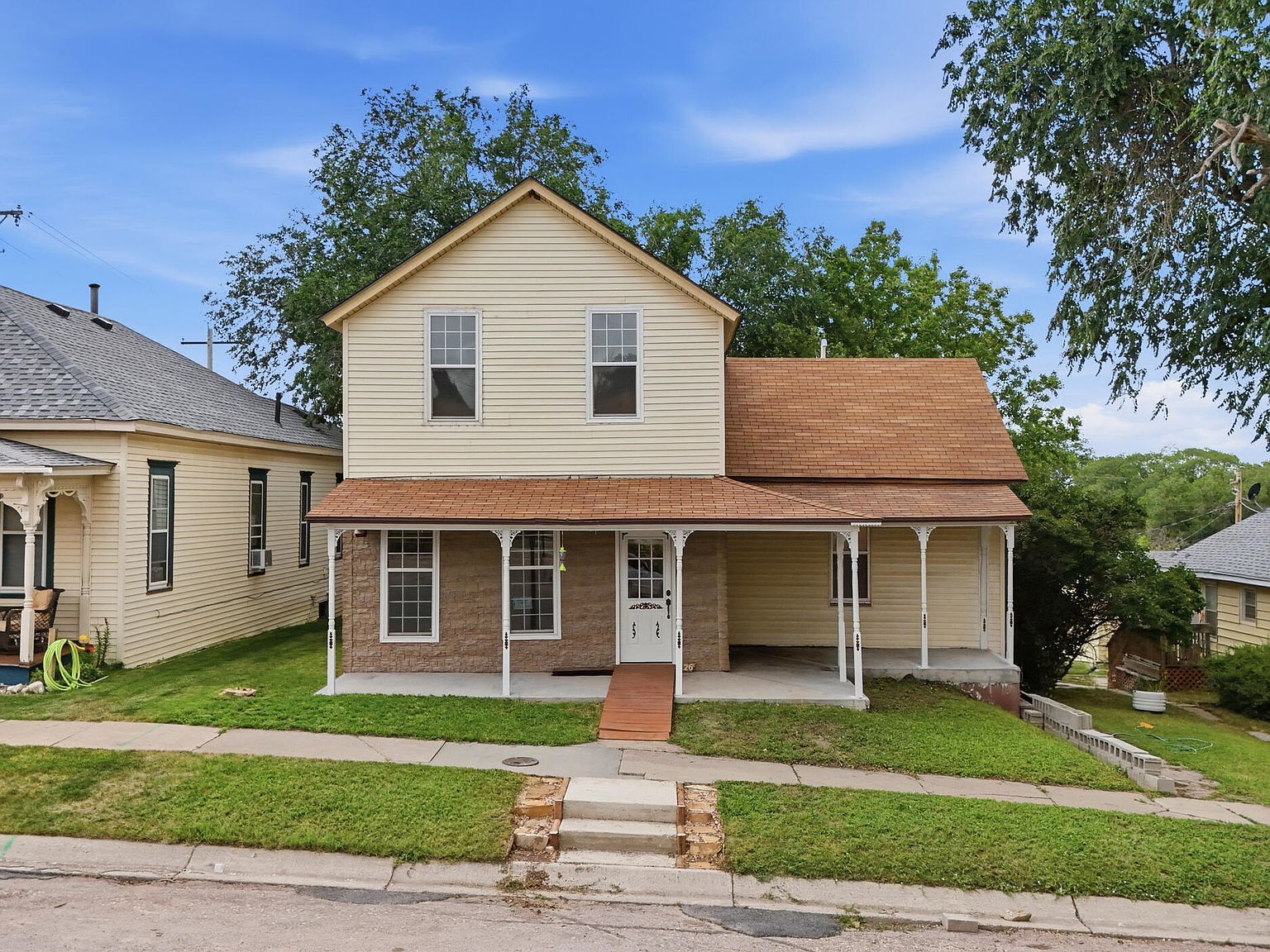26 N Seneca Ave Newcastle, WY 82701, 82701