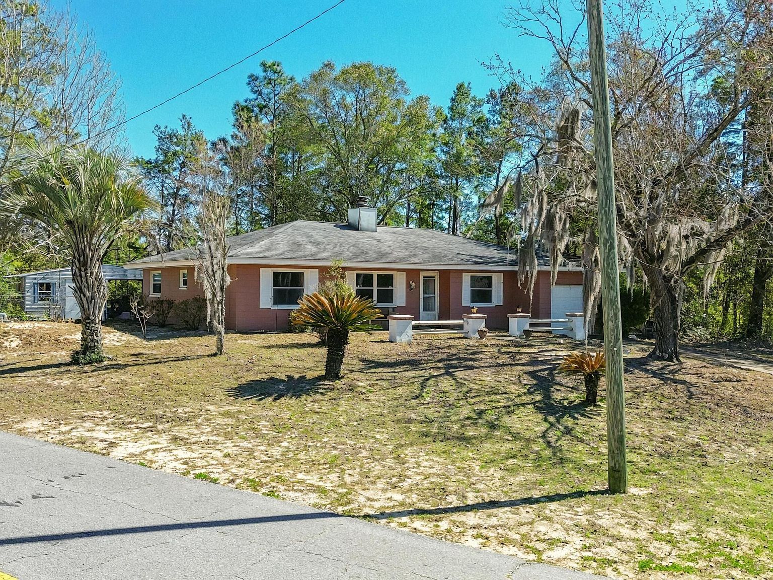 4335 Country Club Blvd Chipley, FL 32428 - Thumbnail 2