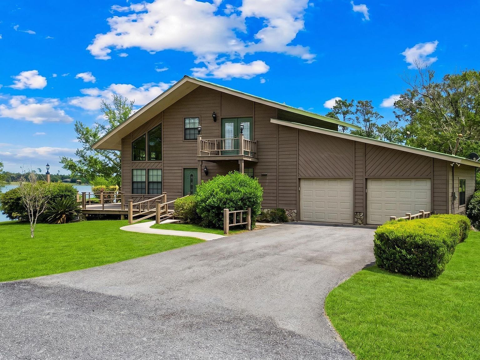 84 Silver Lake S Marianna, FL 32448, 32448