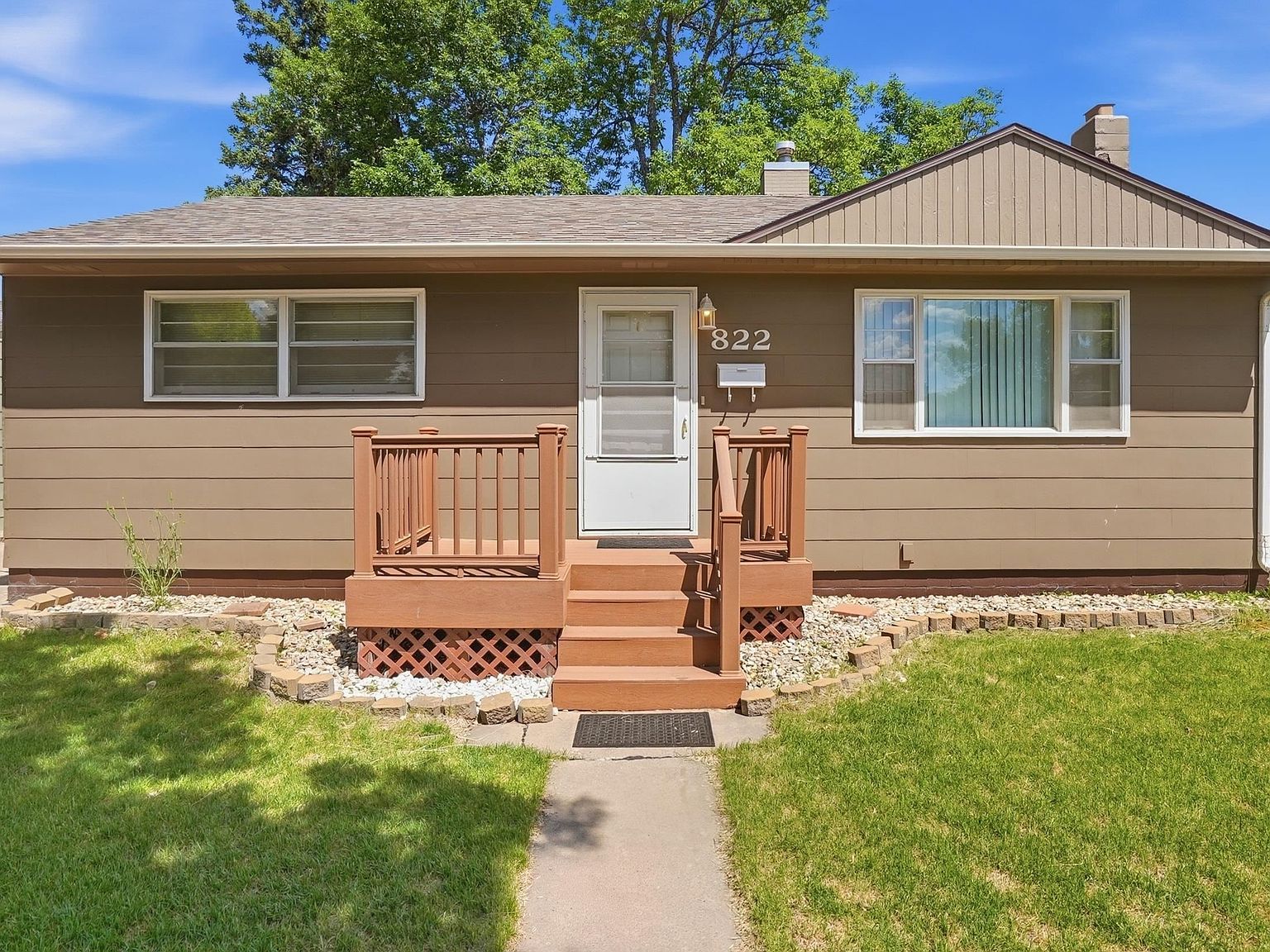 822 N 10th St Spearfish, SD 57783, 57783