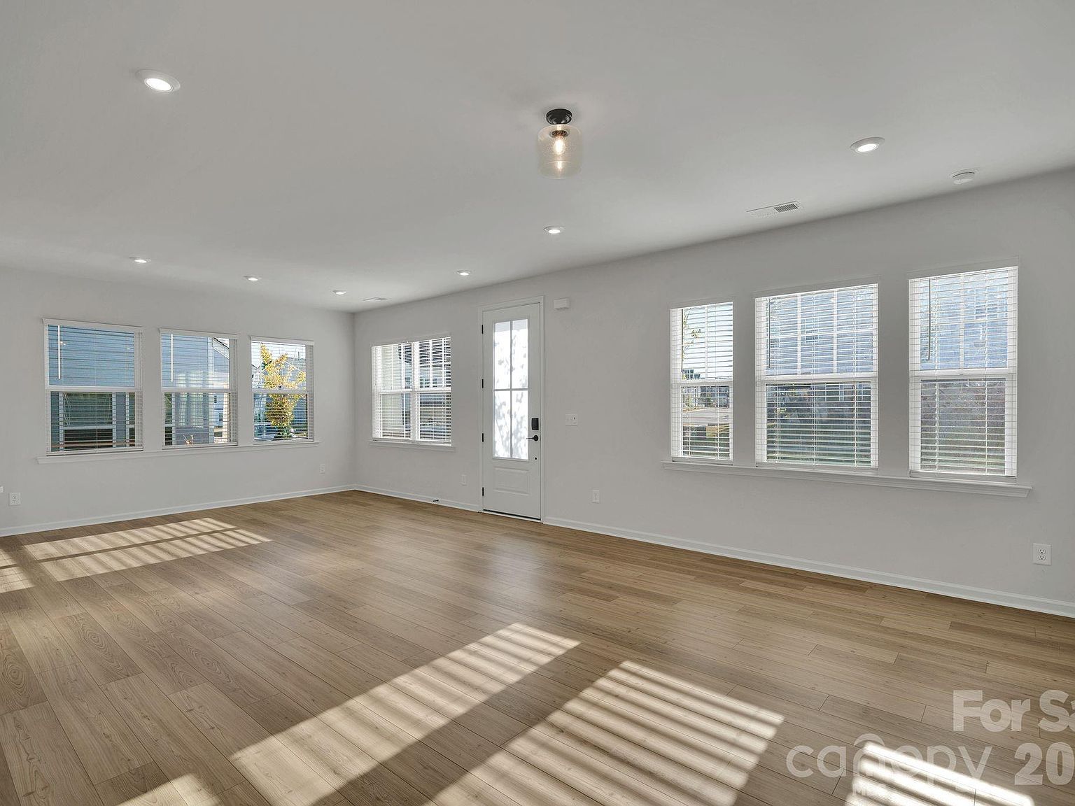 8817 Arrington Hall Dr #93 Charlotte, NC 28215 - Thumbnail 2