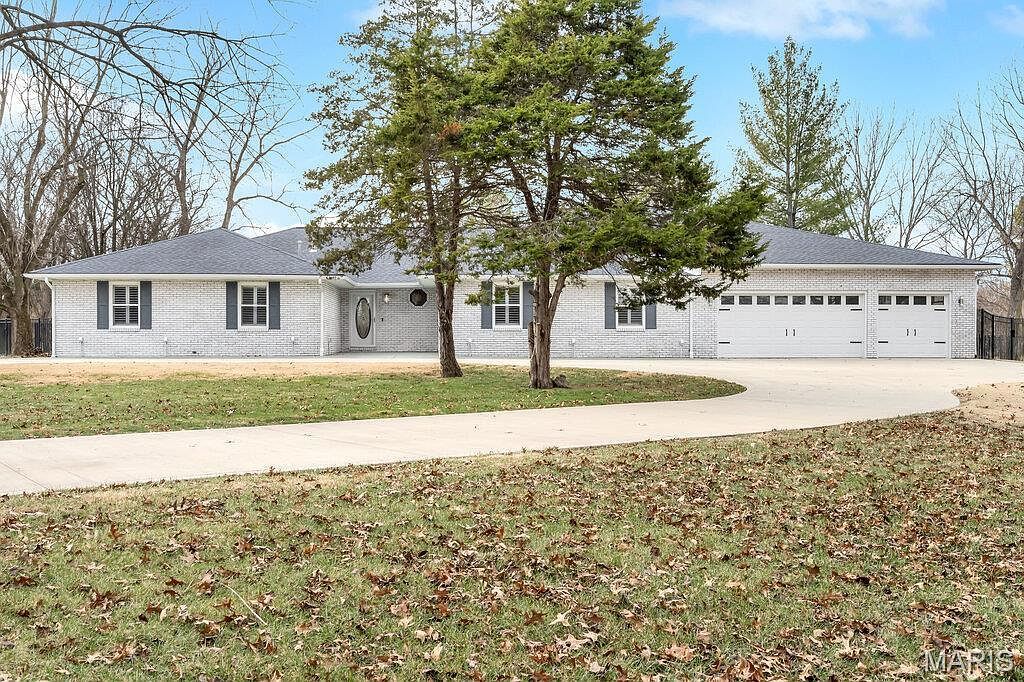 109 Pecan Ln Belleville, IL 62223 - Thumbnail 2