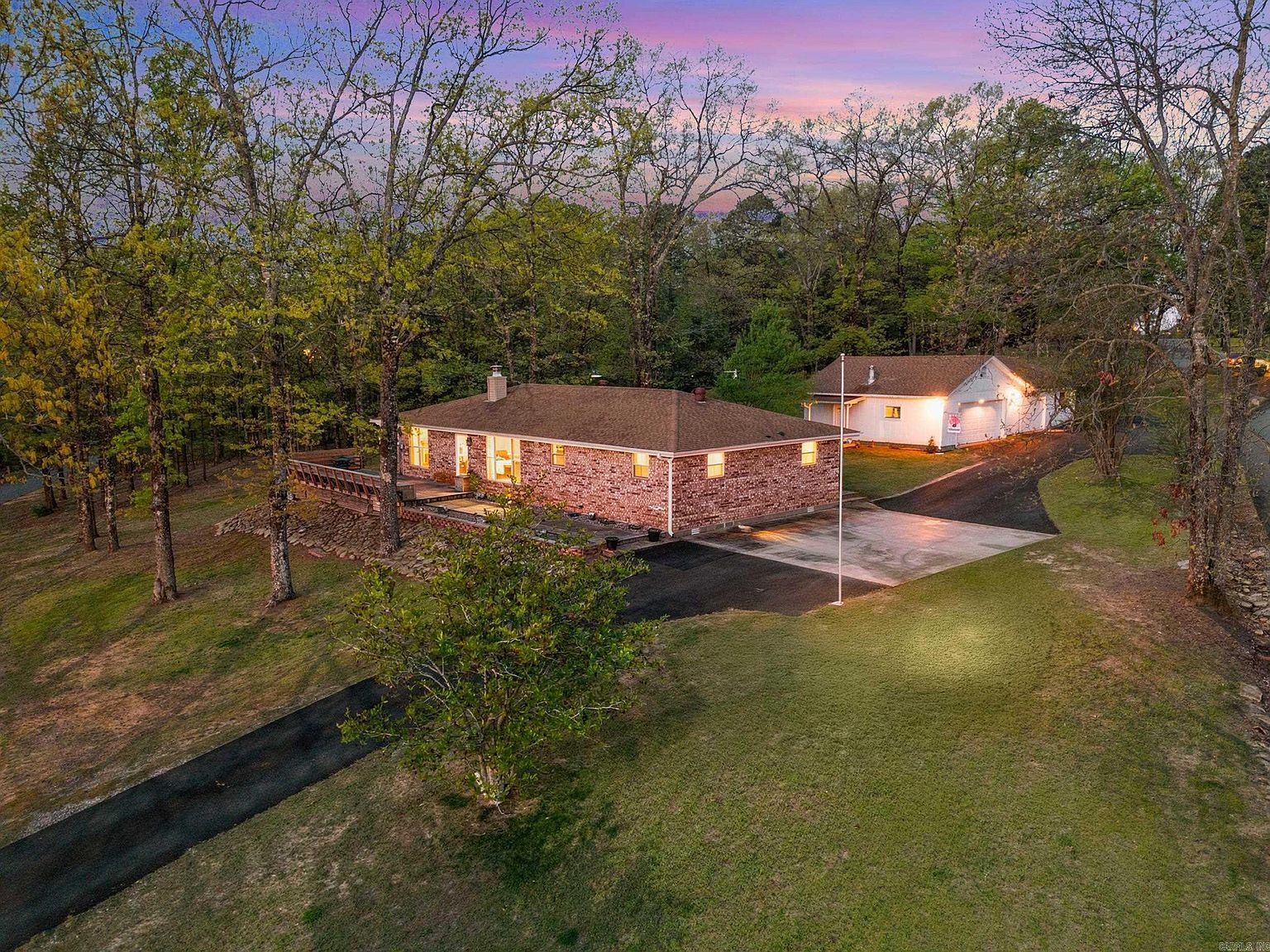 399 Shore Dr Shirley, AR 72153  | Single Family