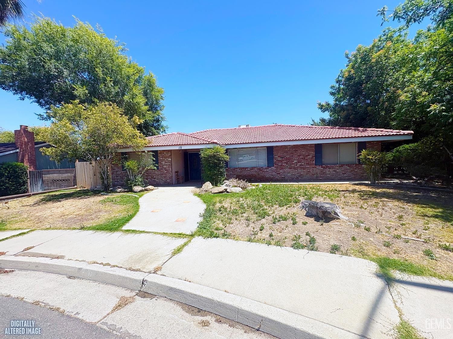 10 Grey Way Taft, CA 93268 | Single Family