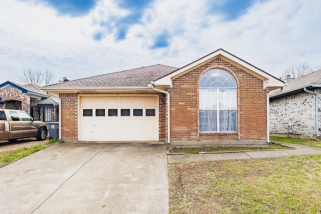 9716 Pinehurst Ln Dallas, TX 75227 - Thumbnail 2