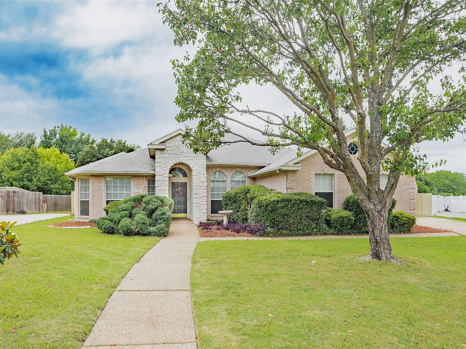 7115 Oaklawn Sachse, TX 75048, 75048