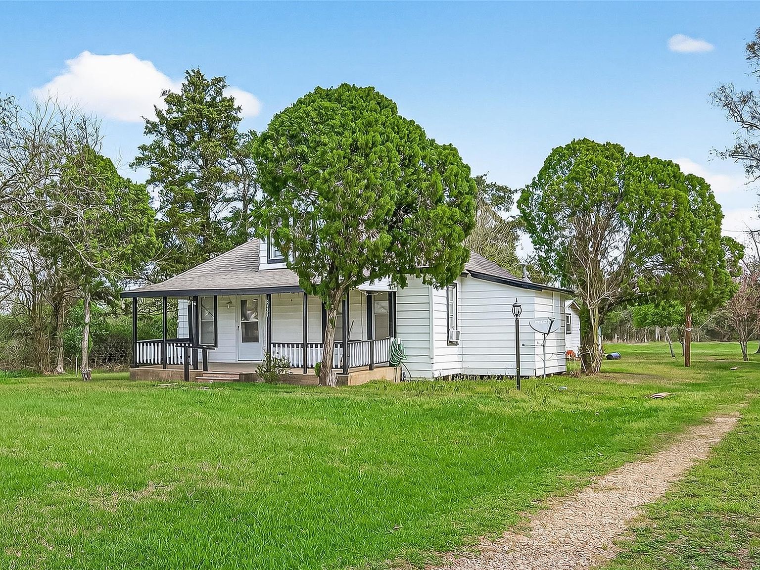 8421 Altimore Rd Needville, TX 77461 - Thumbnail 2