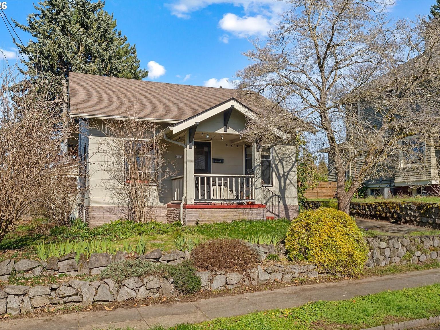 3805 SE Mall St Portland, OR 97202 - Thumbnail 2