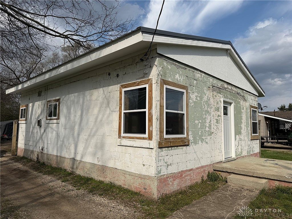 341 Manitee St Middletown, OH 45044  | Single Family