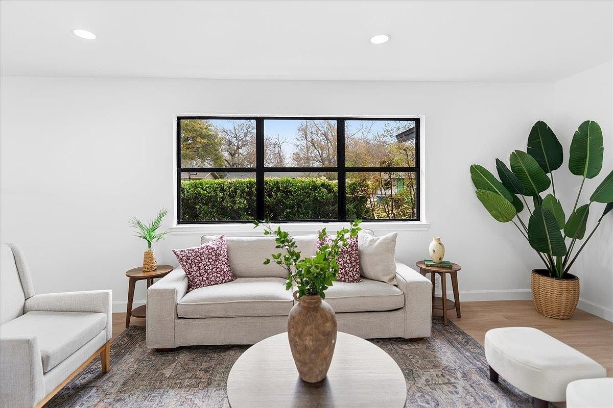 1109 Arcadia Ave Austin, TX 78757 - Thumbnail 2