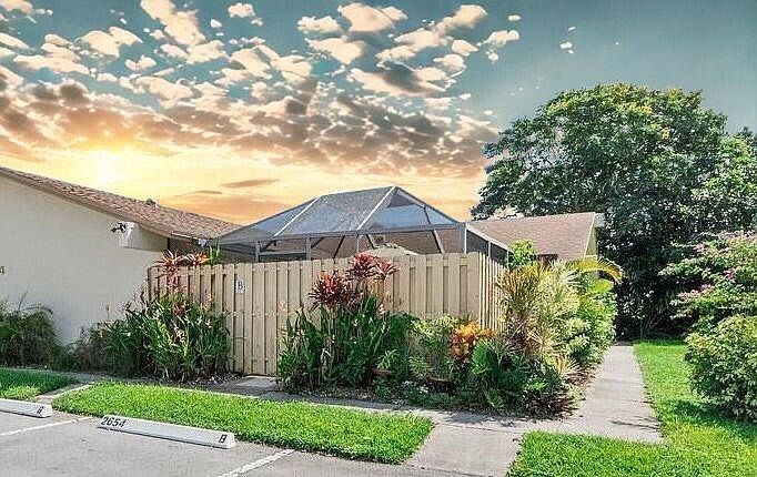 2654 NW 7th Ct APT B Delray Beach, FL 33445 - Thumbnail 2