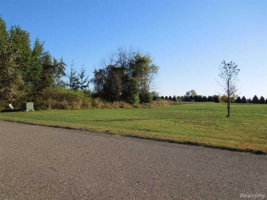 Old Farm Trail, Almont, MI, USA - Thumbnail 2