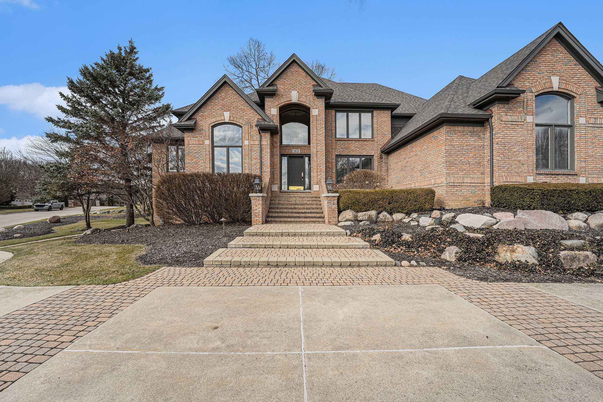5029 Deer Creek Circle North, Washington, MI, USA, 48094 | Single Family