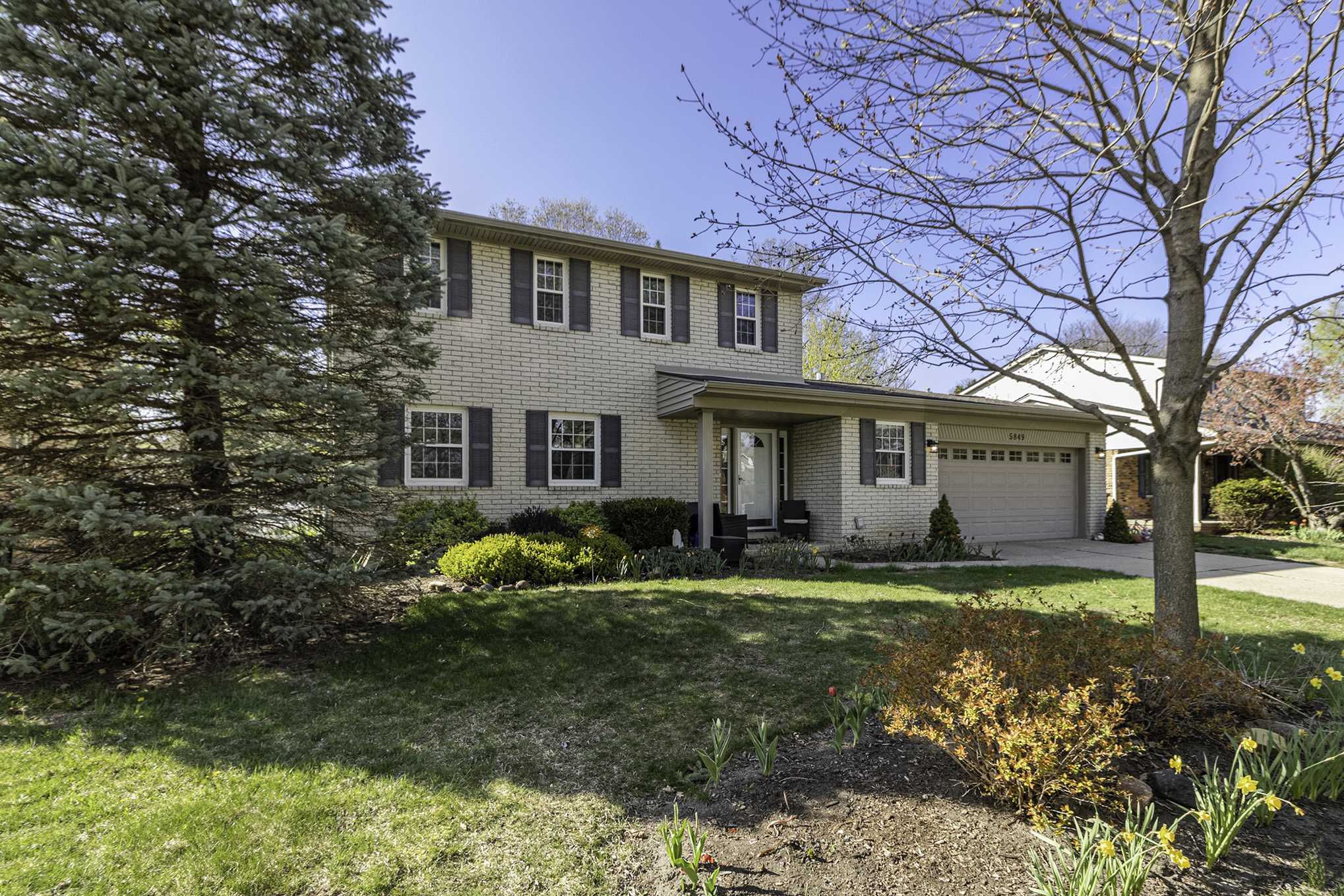 5849 Rosebrook Drive, Troy, MI 48085, USA | Single Family