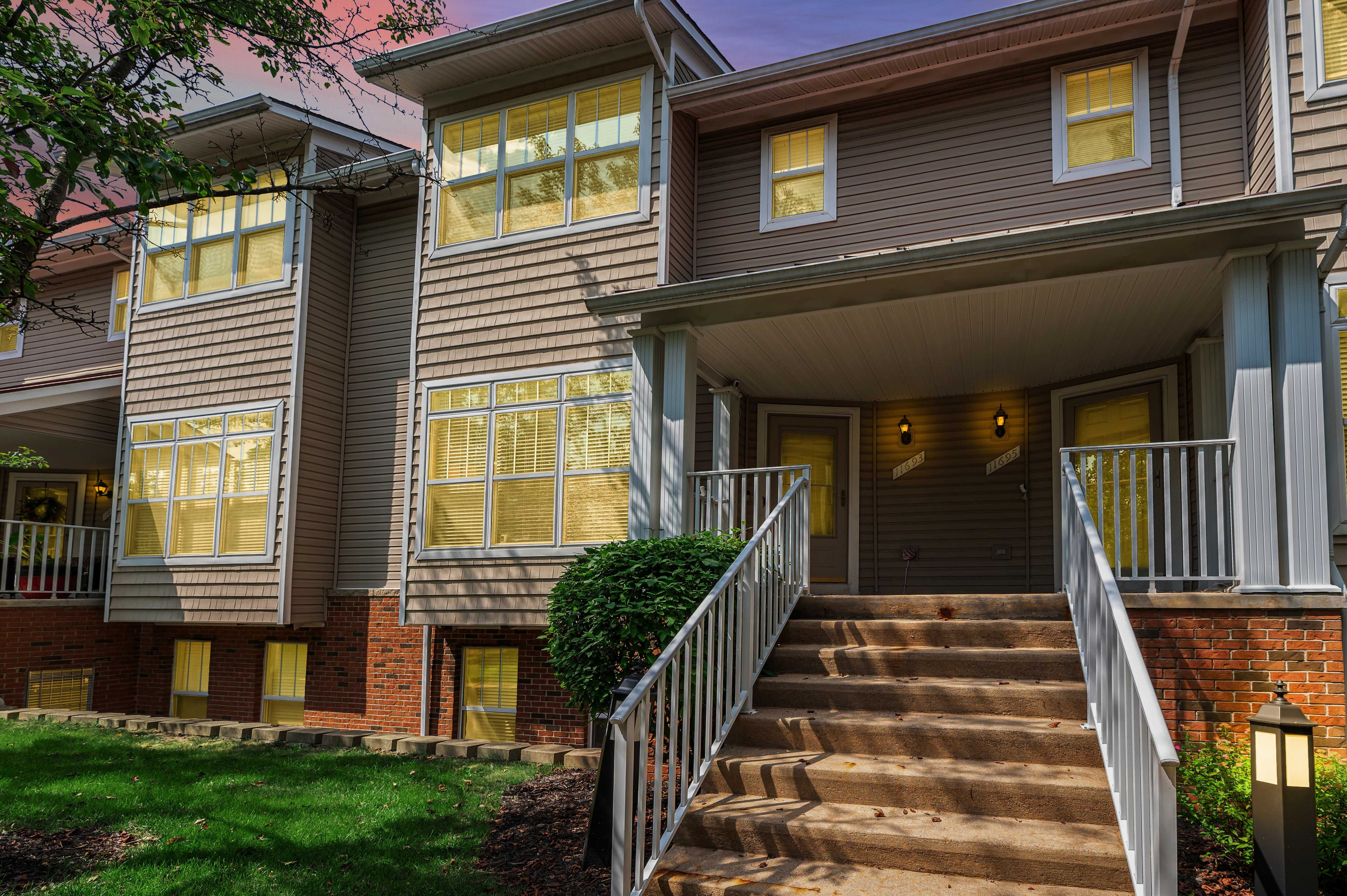 11693 Squiers Boulevard, Utica, MI 48315, USA | Condominium