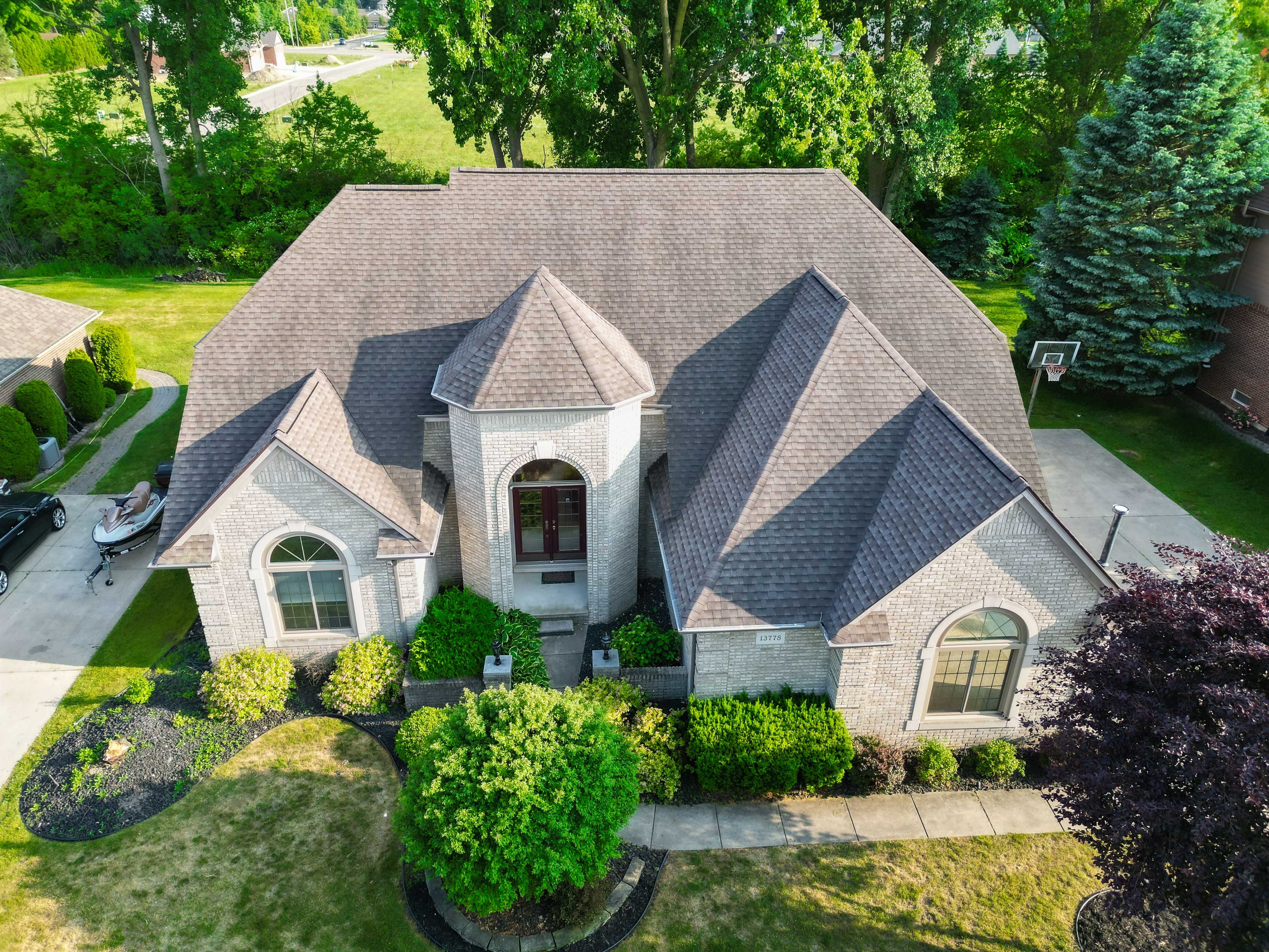 13778 Pheasant Drive, Shelby Township, MI 48315, USA  | Single Family