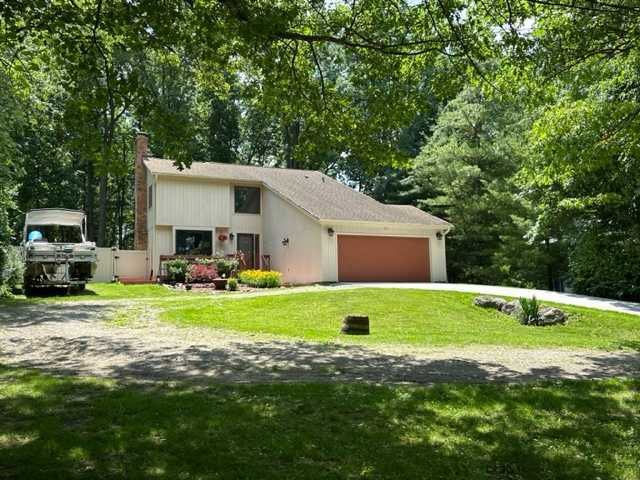 5621 Sally Road, Independence charter Township, MI 48348, USA  | Single Family