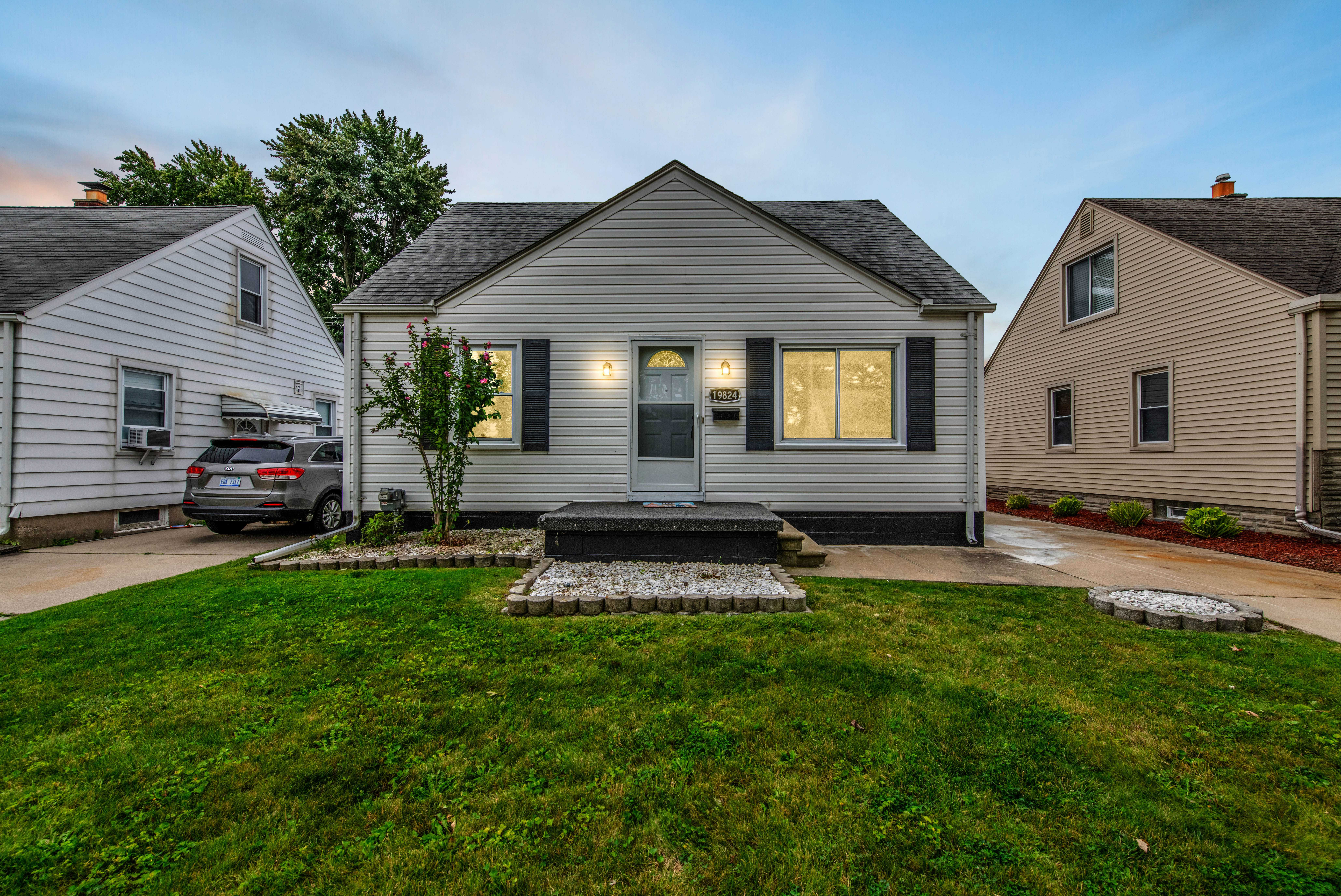 19824 Rosedale Street, St. Clair Shores, MI 48080, USA  | Single Family