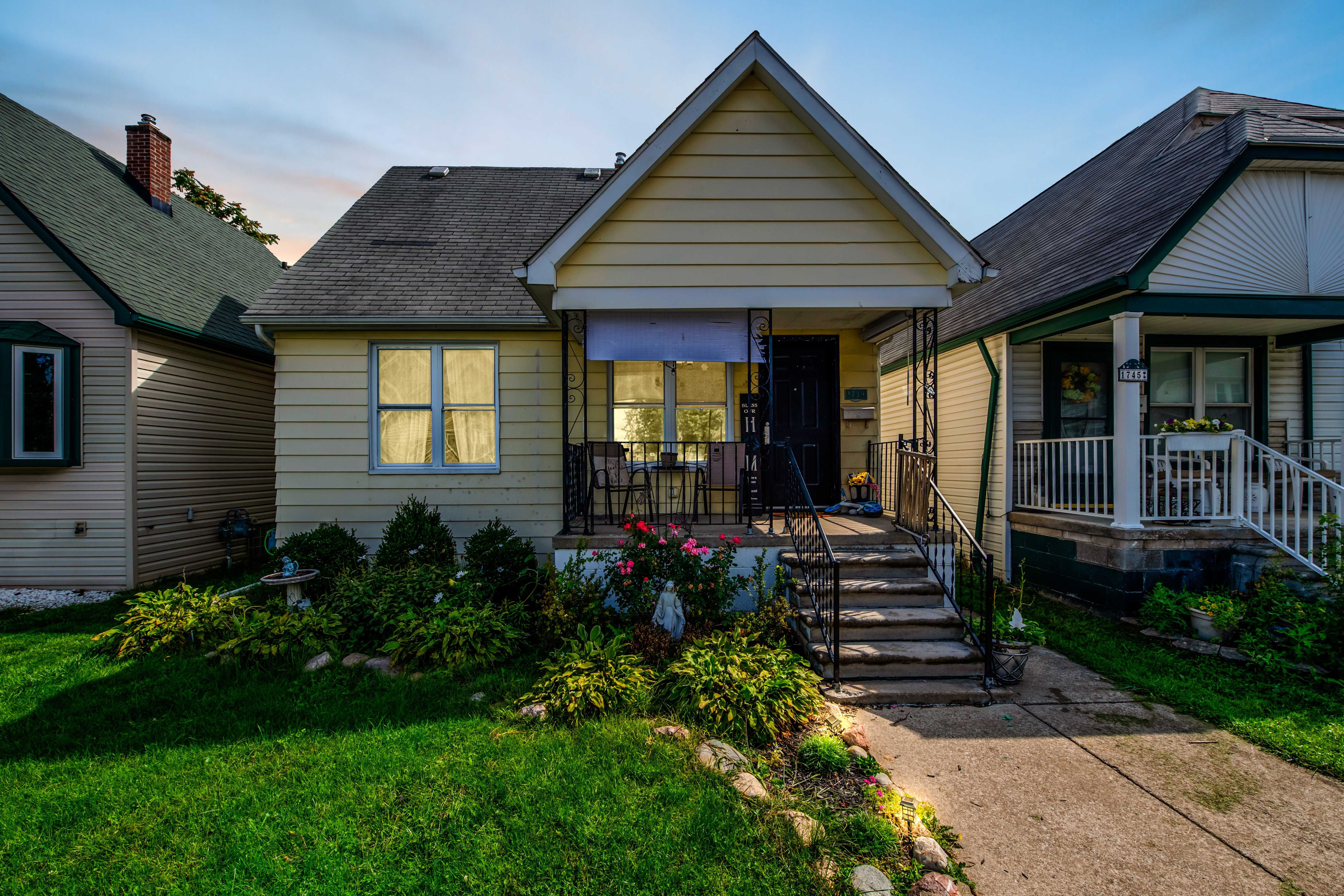 1739 7th Street, Wyandotte, MI 48192, USA | Single Family