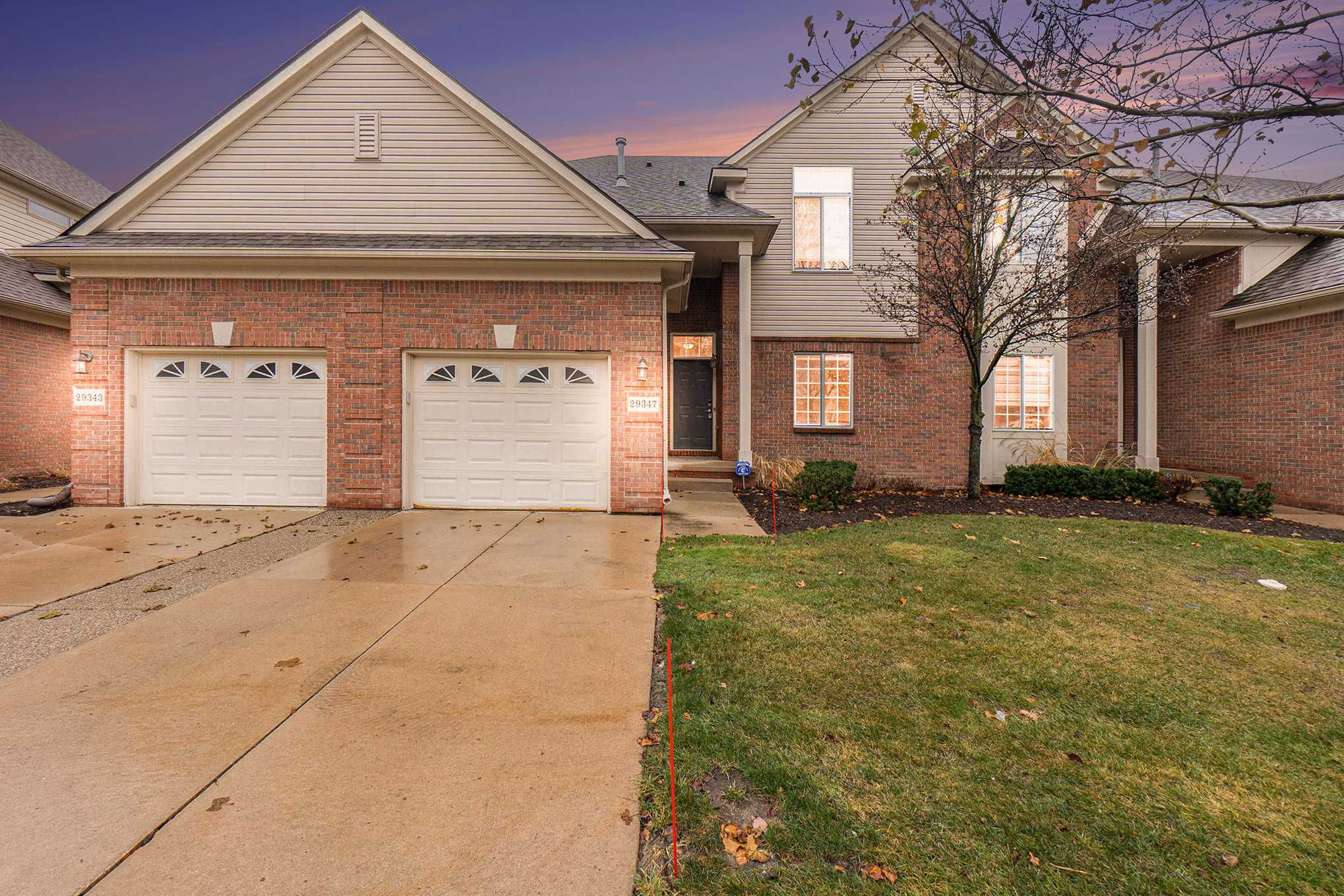 29347 Woodpark Circle, Warren, MI 48092, USA | Condominium