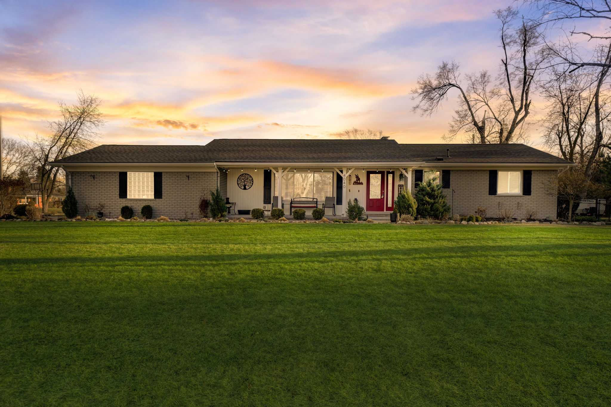 4040 Sandy Creek Drive, Shelby Township, MI 48316, USA  | Single Family