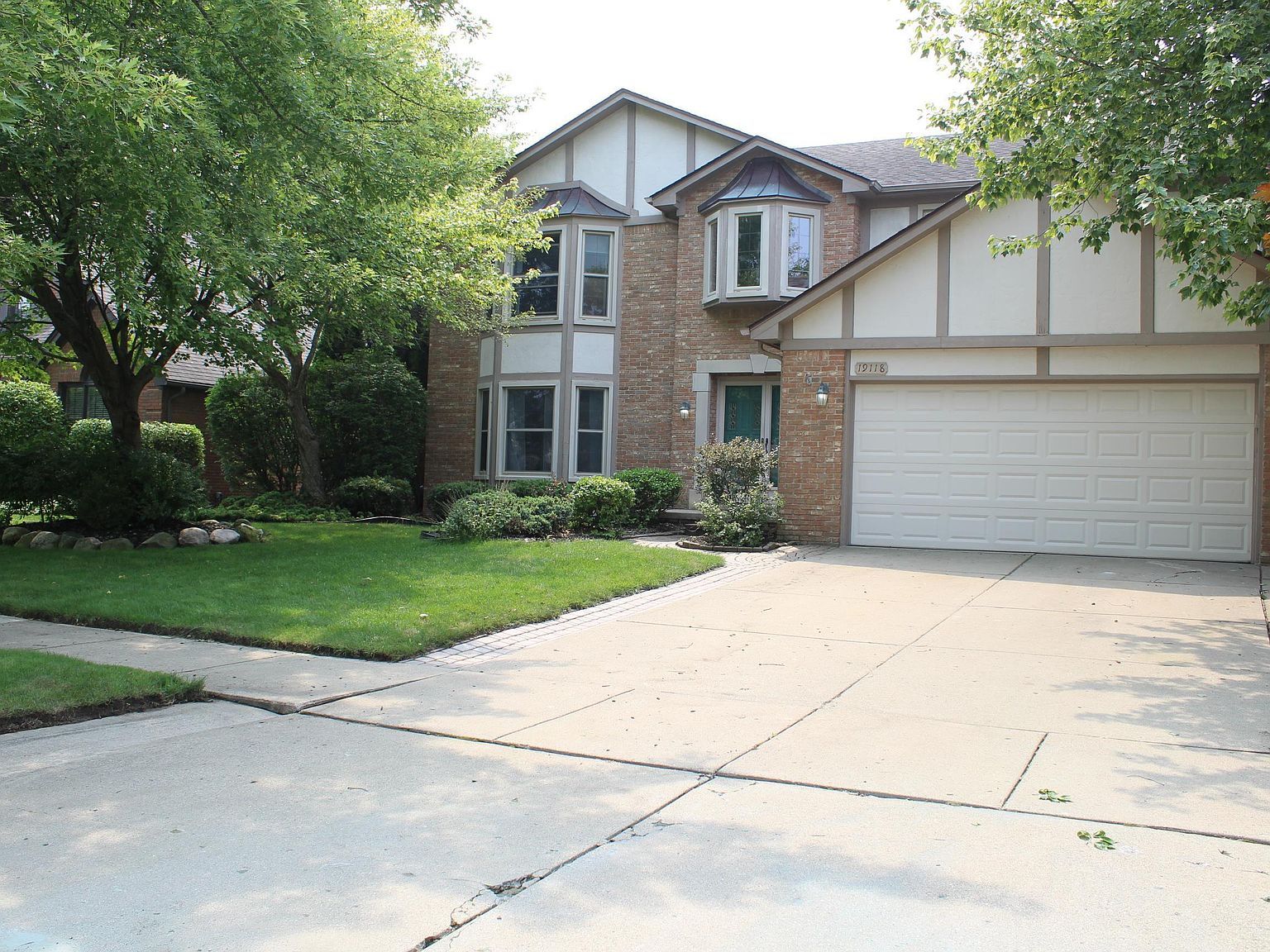 19118 Killeen Dr Clinton Township, MI 48038 - Thumbnail 2