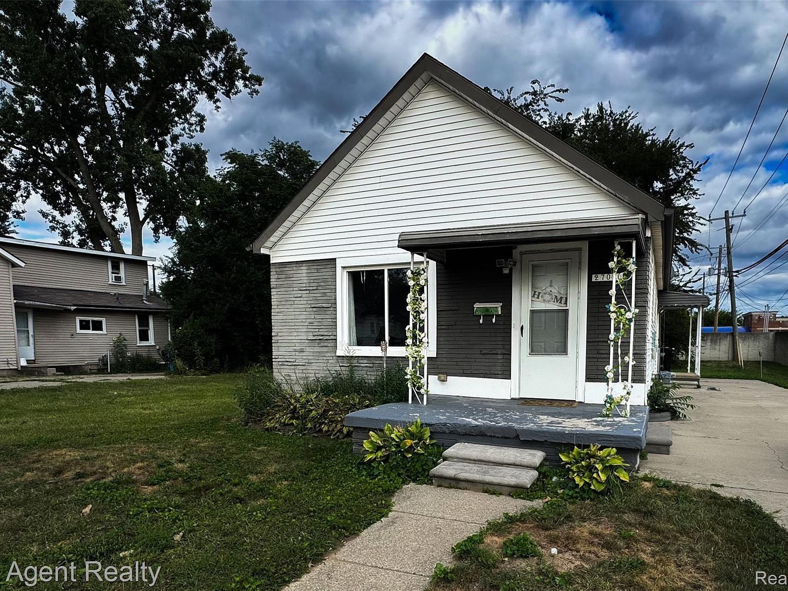 27028 Barrington St Madison Heights, MI 48071 - Thumbnail 2