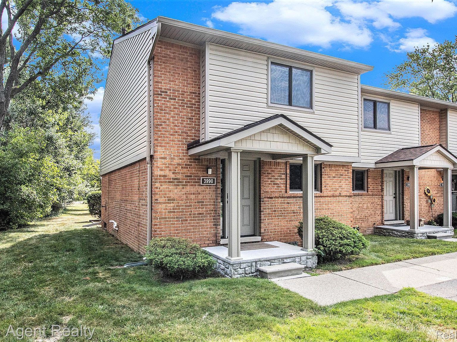 3990 Old Creek Rd Troy, MI 48084 - Thumbnail 2