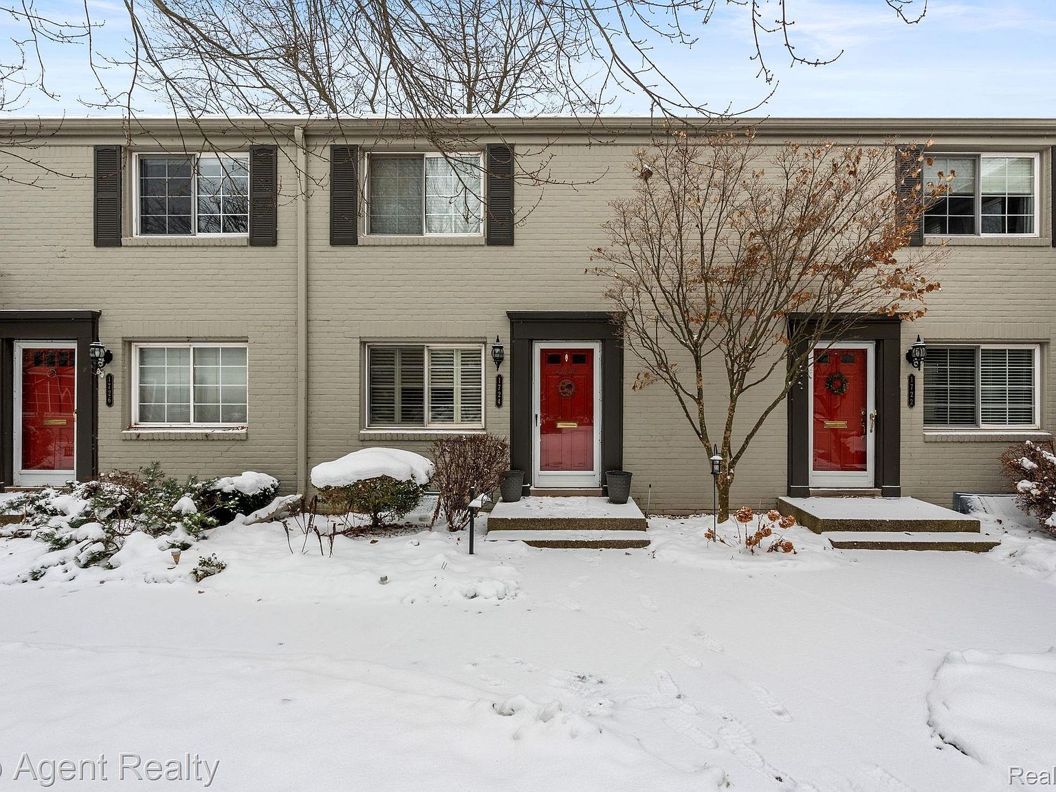 1724 Graefield Rd Birmingham, MI 48009 - Thumbnail 2